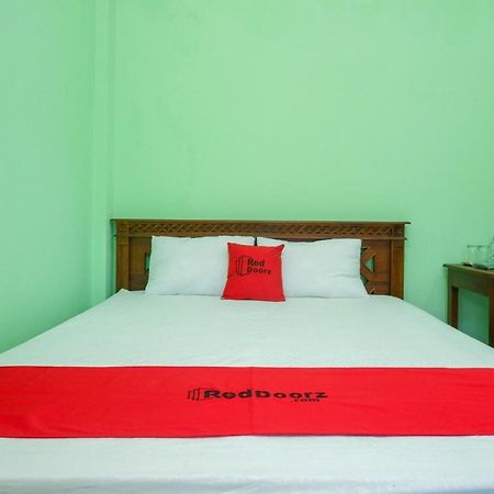 RedDoorz Syariah near Monumen Jogja Kembali Hotel Kejayan Bagian luar foto