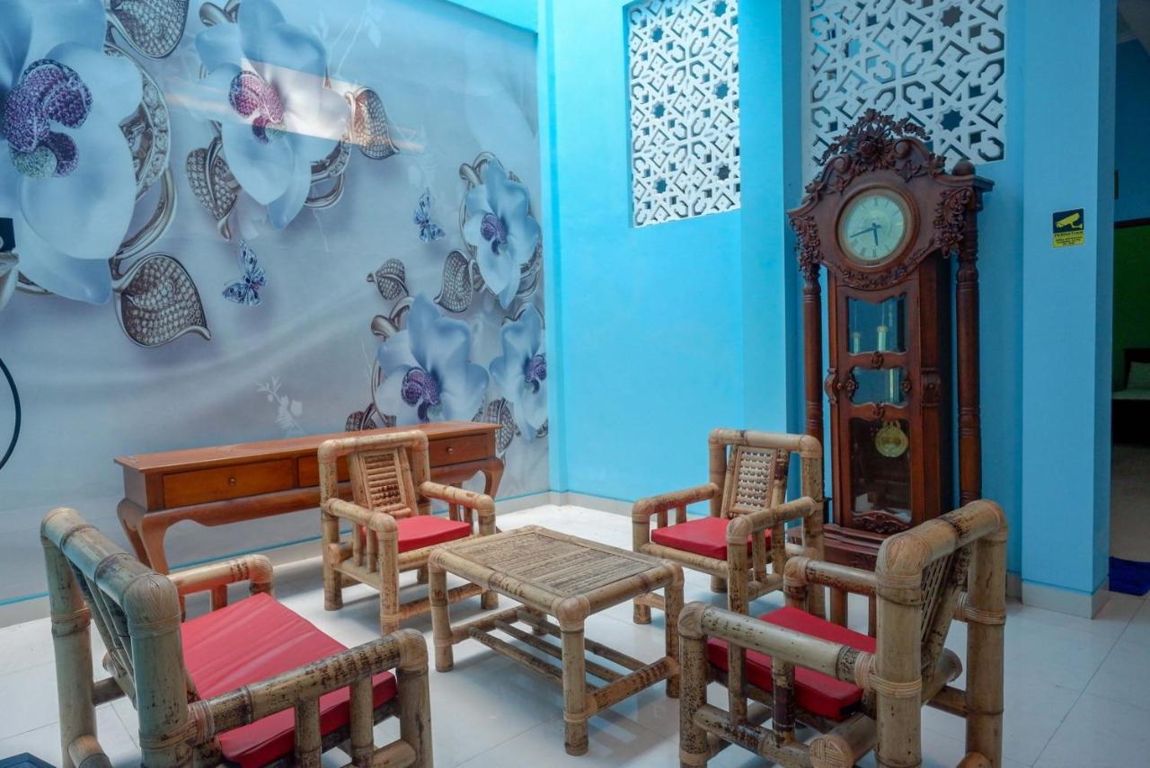 RedDoorz Syariah near Monumen Jogja Kembali Hotel Kejayan Bagian luar foto